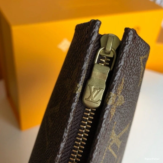 TOILETRY POUCH 26 Vuitton Louis 0726